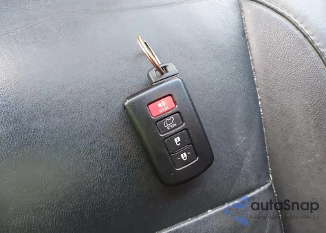 2015 Toyota Highlander Xle V6 z USA, uszkodzony, nr VIN 5TDJKRFH6FS164536